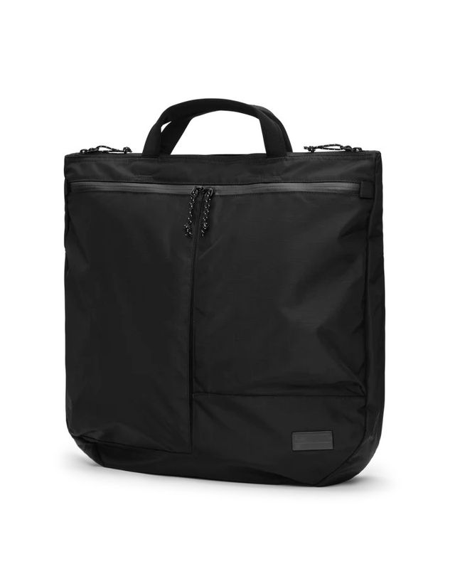 UTILITY TOTE 32L BLACK OUT (5000500004901)