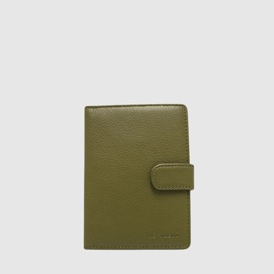 ITALIAN LEATHER RFID PASSPORT HOLDER (587452)