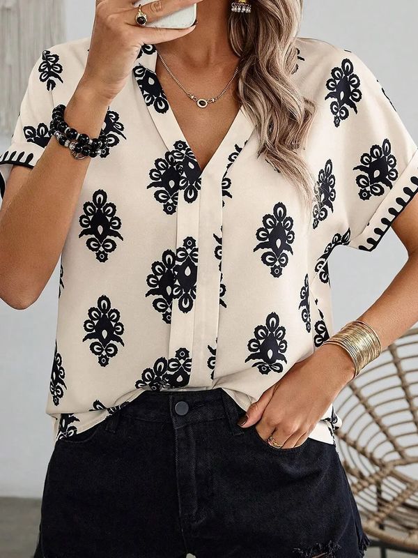 Printed Short Sleeve Blouse