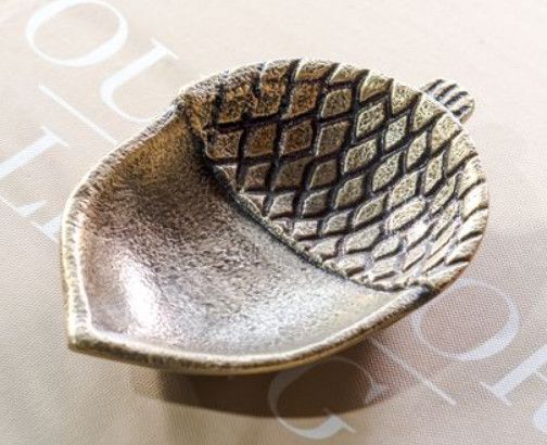 5" Brass Acorn