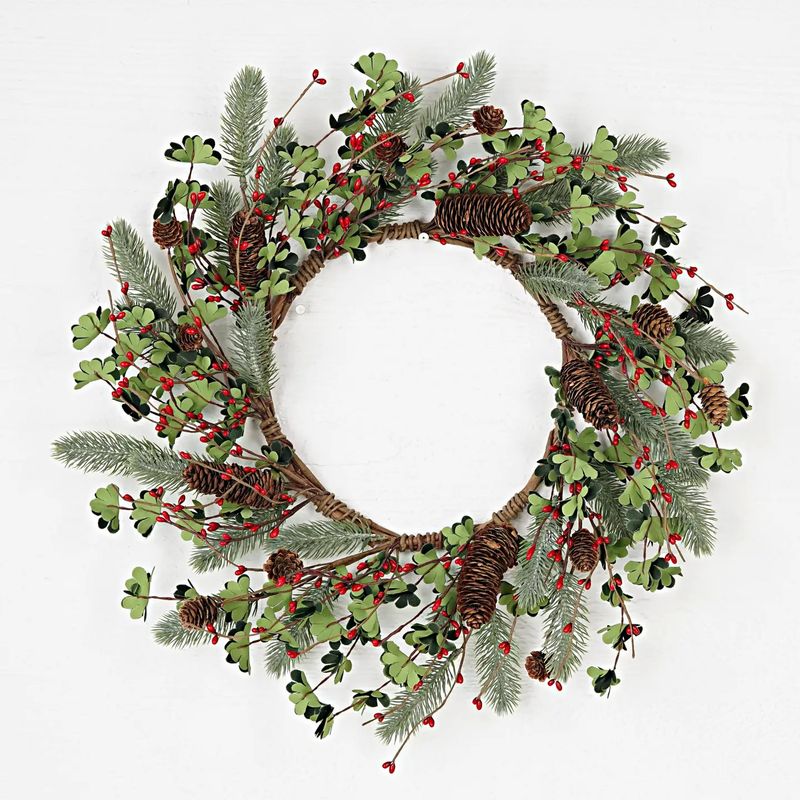 20&quot; Wreath with Snap Leaves &amp; Pips
