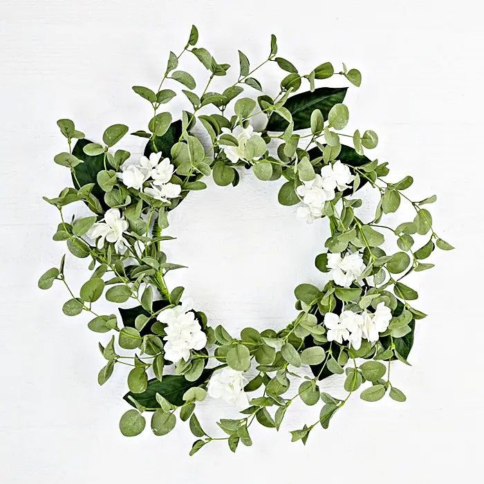 22" Eucalyptus and Hydrangea Wreath