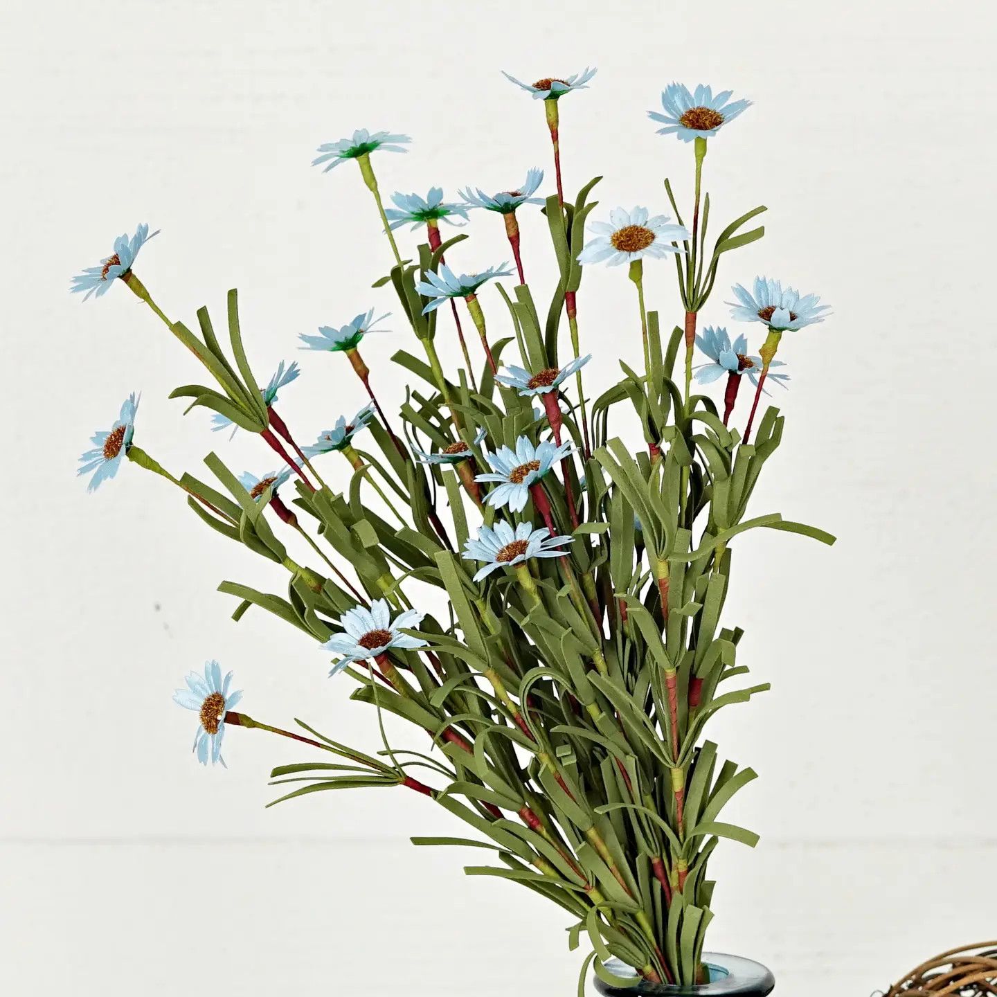 18" Blue Mountain Daisy