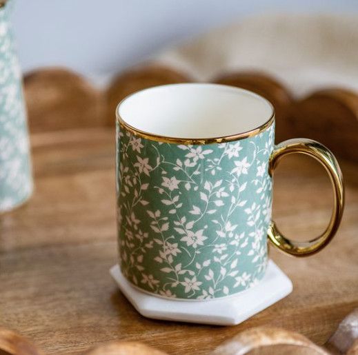 Gold Accent White Flower Mug