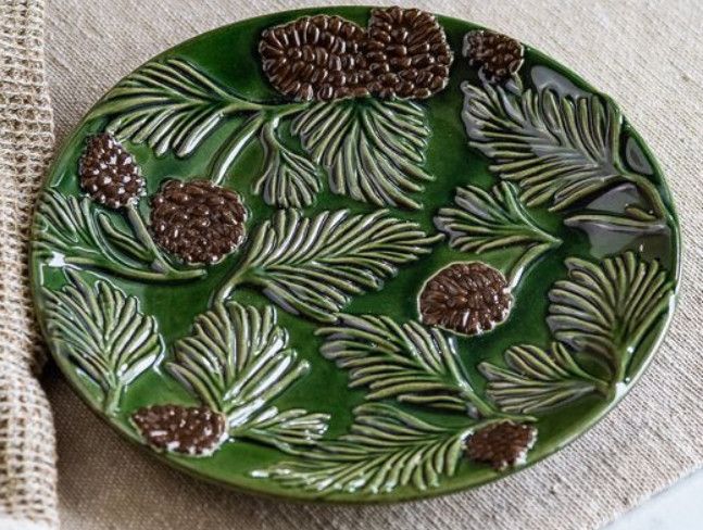 9" Evergreen Holiday Plate