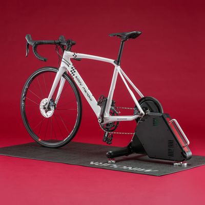 Minoura KAGURA LSD9200 Direct Drive, Smart Trainer,