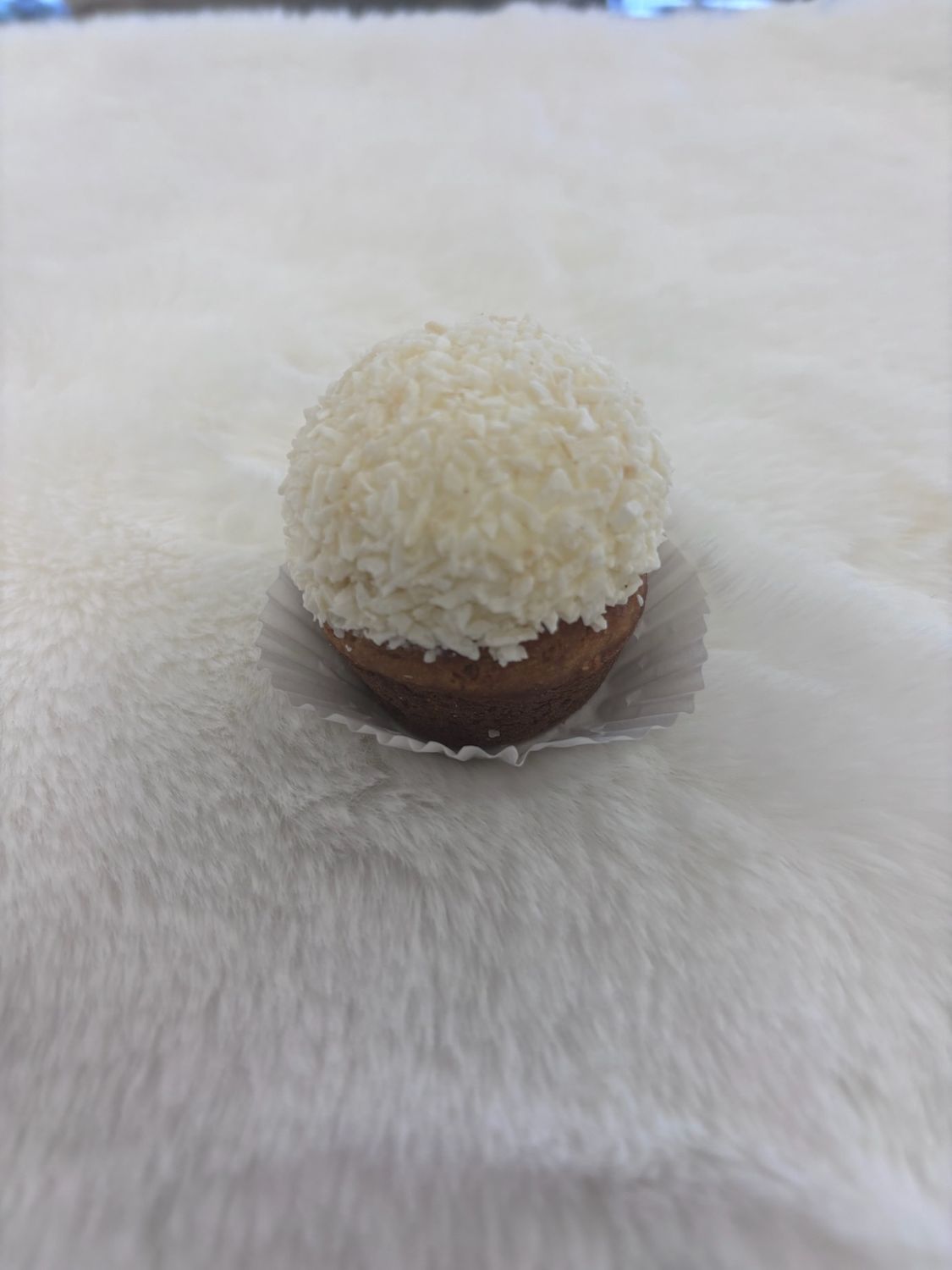 Snowball Cupcake - Small