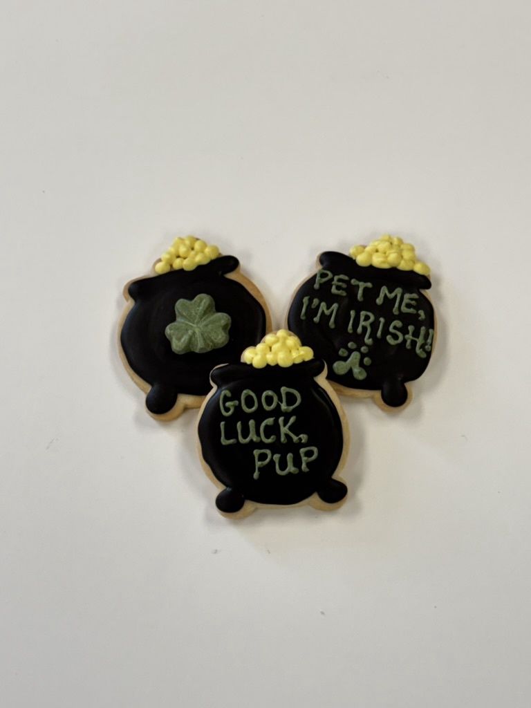 Pot O' Goldendoodles