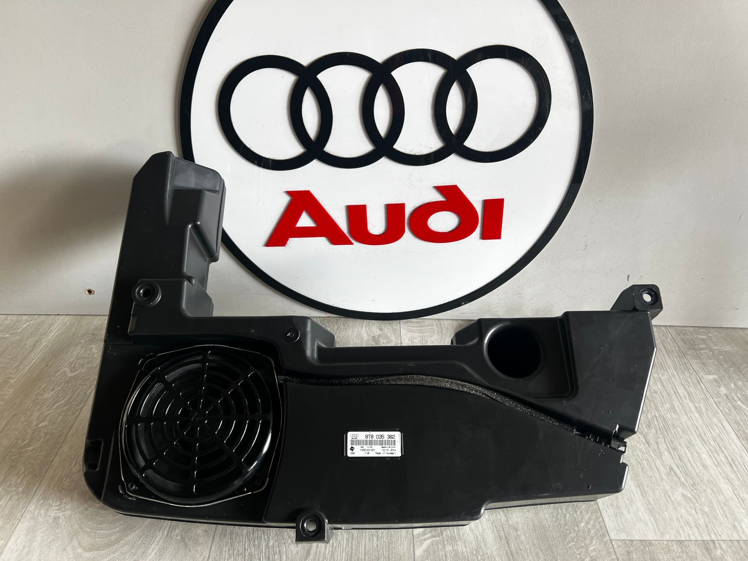 AUDI A4 B8 A5 8T LIFT GŁOŚNIK SUBWOOFER 8T8035382