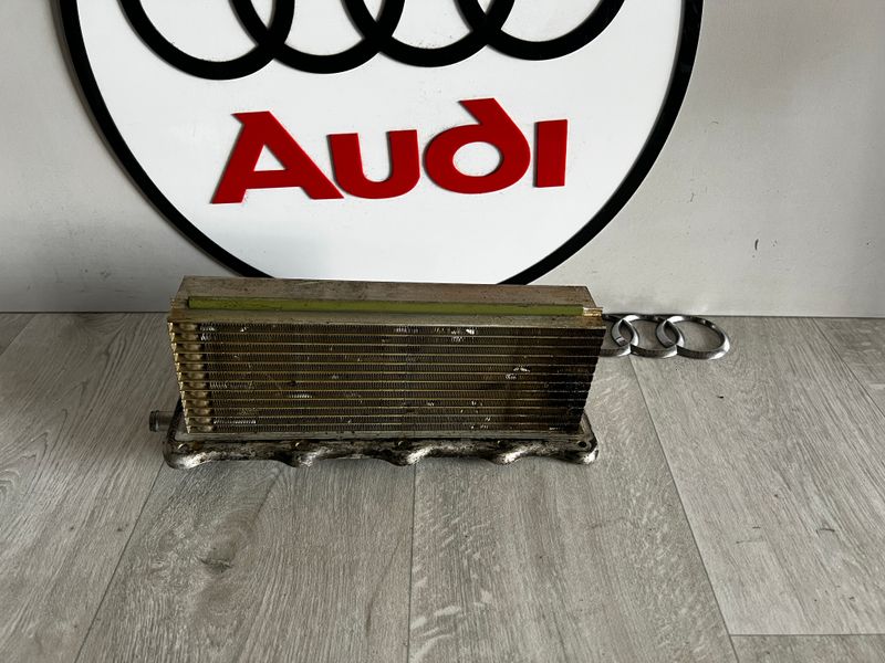 Kolektor Dolotowy Chłodnica Intercooler A3 8V 04E145749B