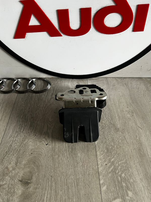 AUDI VW SKODA SEAT 8R0827505 ZAMEK KLAPY TYŁ