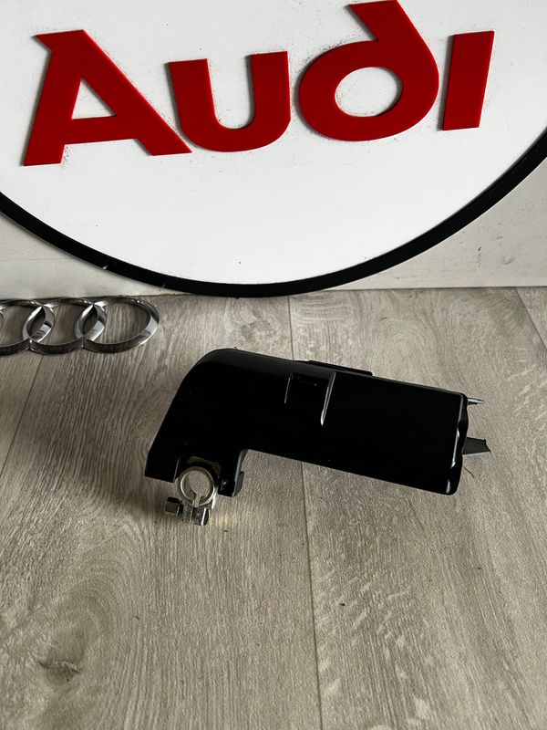 KLEMA PLUSOWA BEZPIECZNIK AUDI A5 S5 RS5 F5 8W A4 S4 RS4 B9 8W0915459K