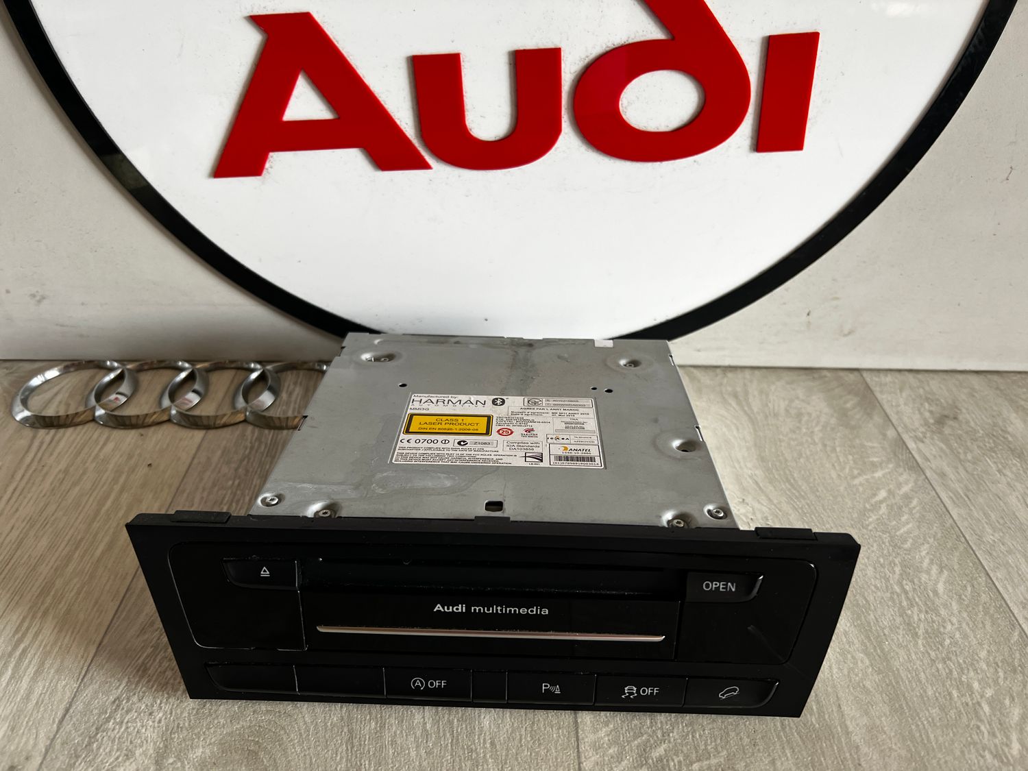 AUDI Q5 8R A4 A5 CZYTNIK MMI MULTIMEDIA 8R1035666B