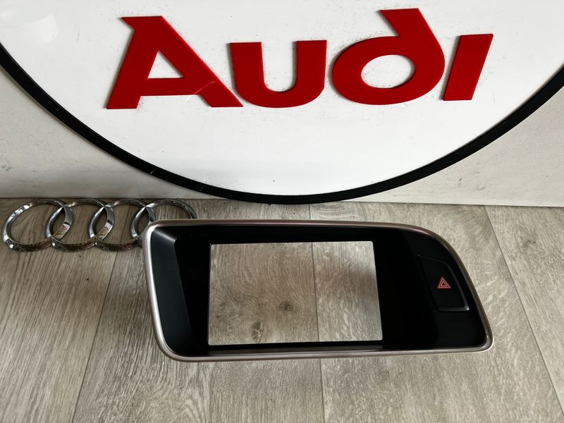 RAMKA OBUDOWA WYŚWIETLACZA NAVI MMI 8R1857186P AUDI Q5 8R
