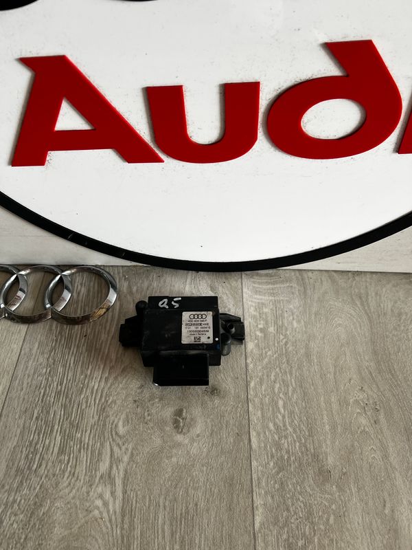 MODUŁ POMPY PALIWA AUDI A4 B8 2.0 TDI 4G0906093F
