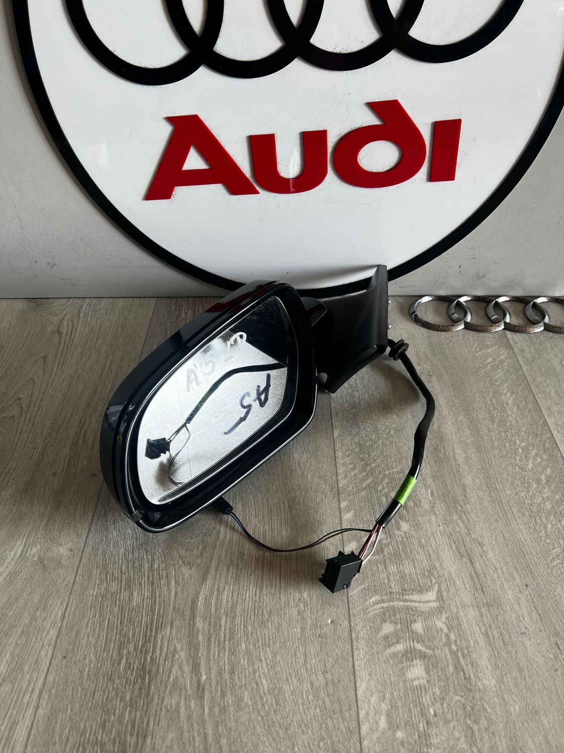 LUSTERKO LEWY PRZÓD LEWE PRZEDNIE AUDI A5 8T LIFT  6+2 PIN