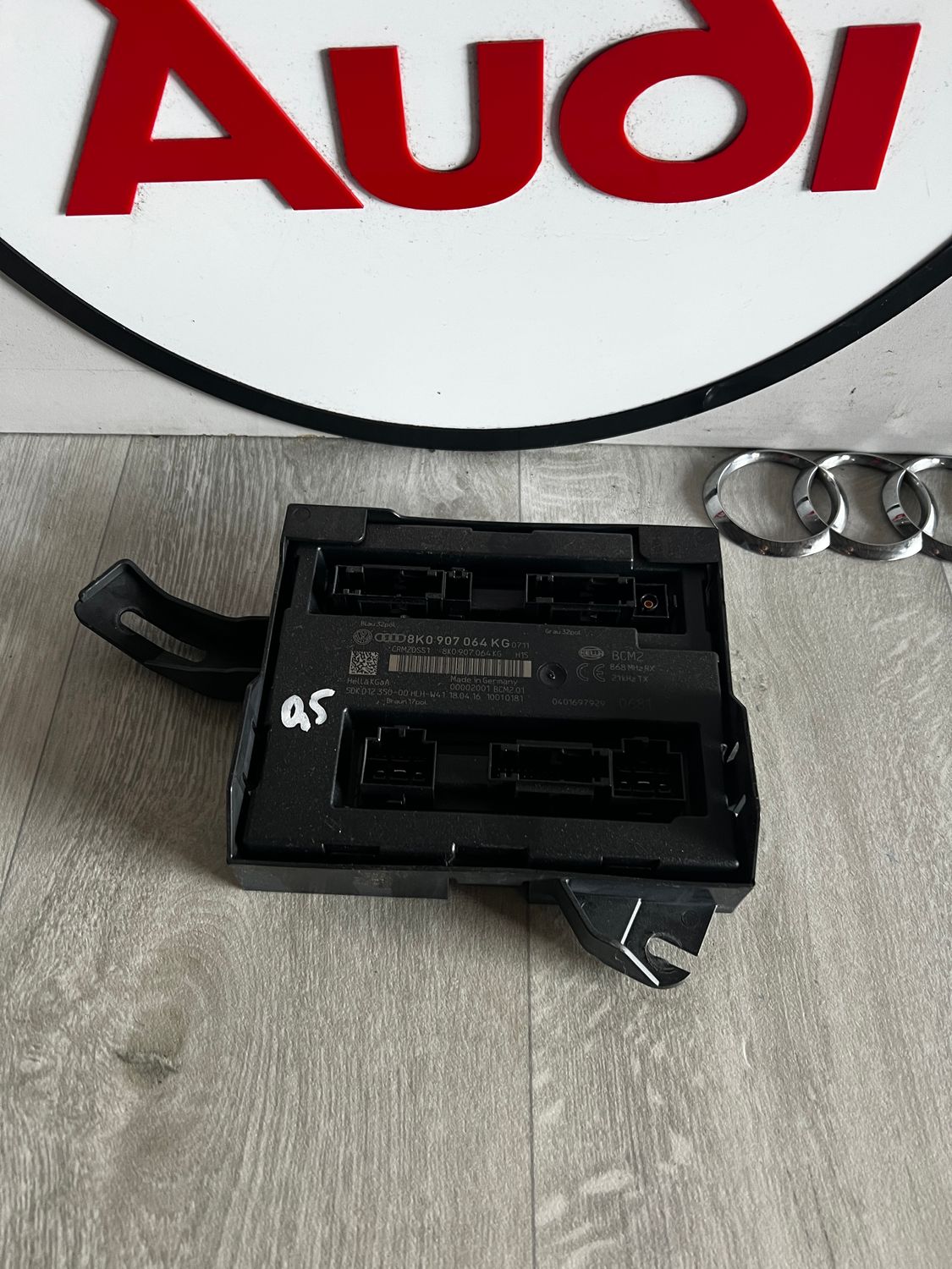MODUŁ STEROWNIK KOMFORTU BCM 8K0907064KG AUDI A4 B8 LIFT A5 8T