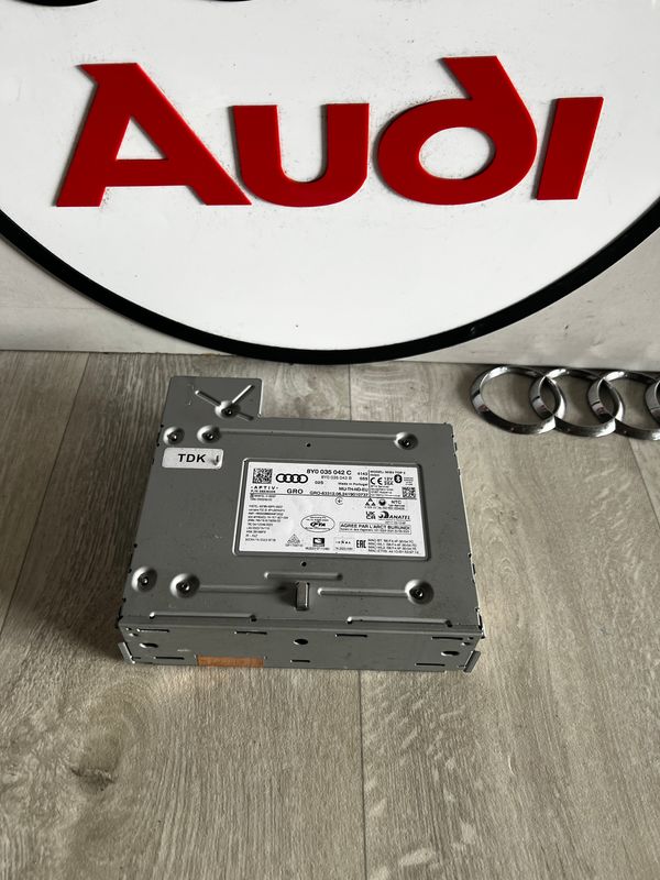 Audi S3 8Y Moduł Sterownik Multimedia ECU Bluetooth 8Y0035042C