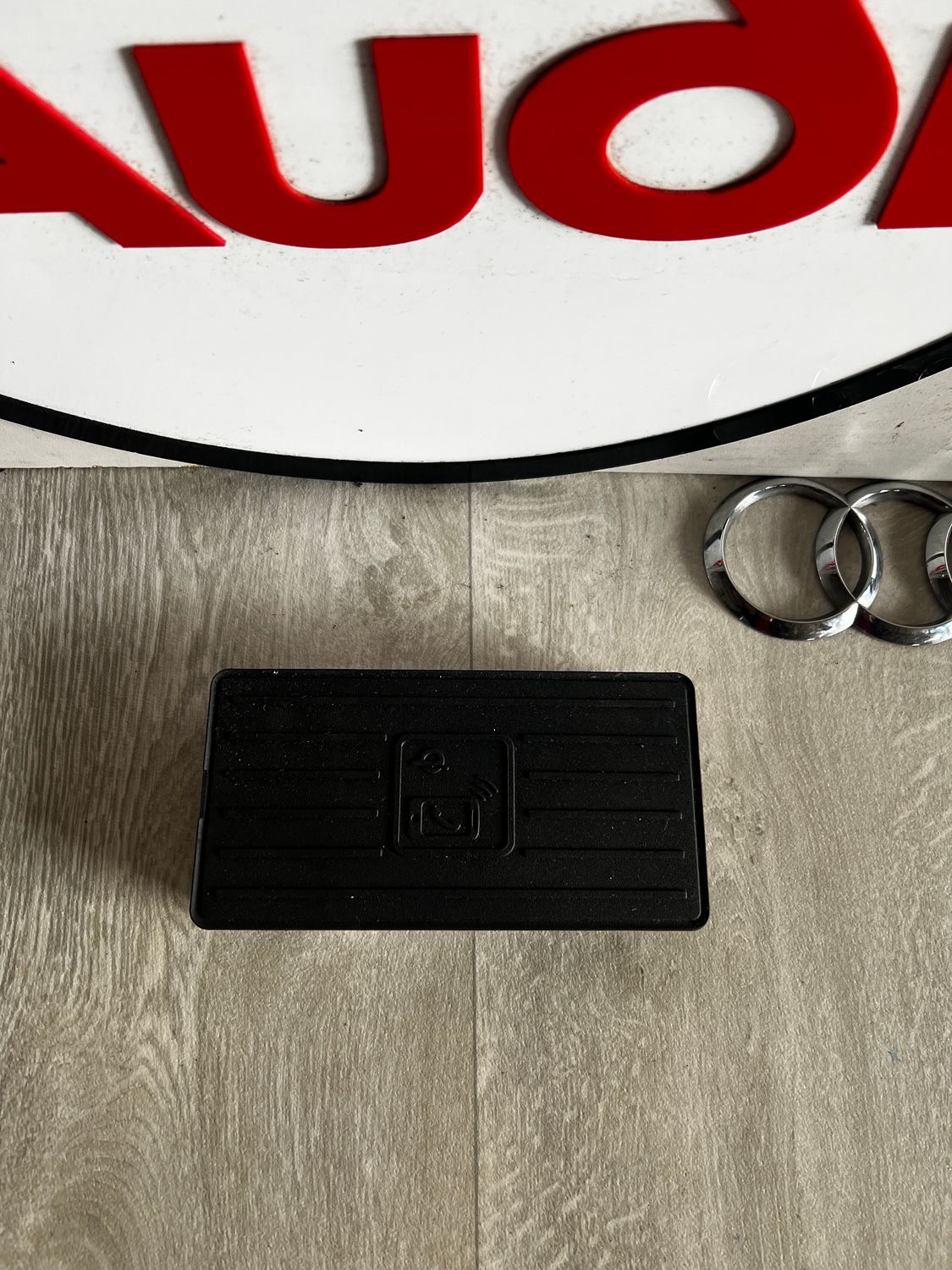 ŁADOWARKA INDUKCYJNA VW AUDI A3 A4 Q8 4N0035502B