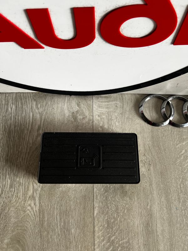 ŁADOWARKA INDUKCYJNA VW AUDI A3 A4 Q8 4N0035502B