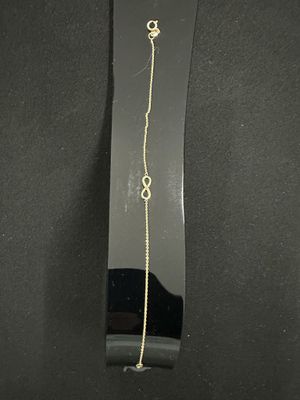 Brazalete infinito en Oro 18K