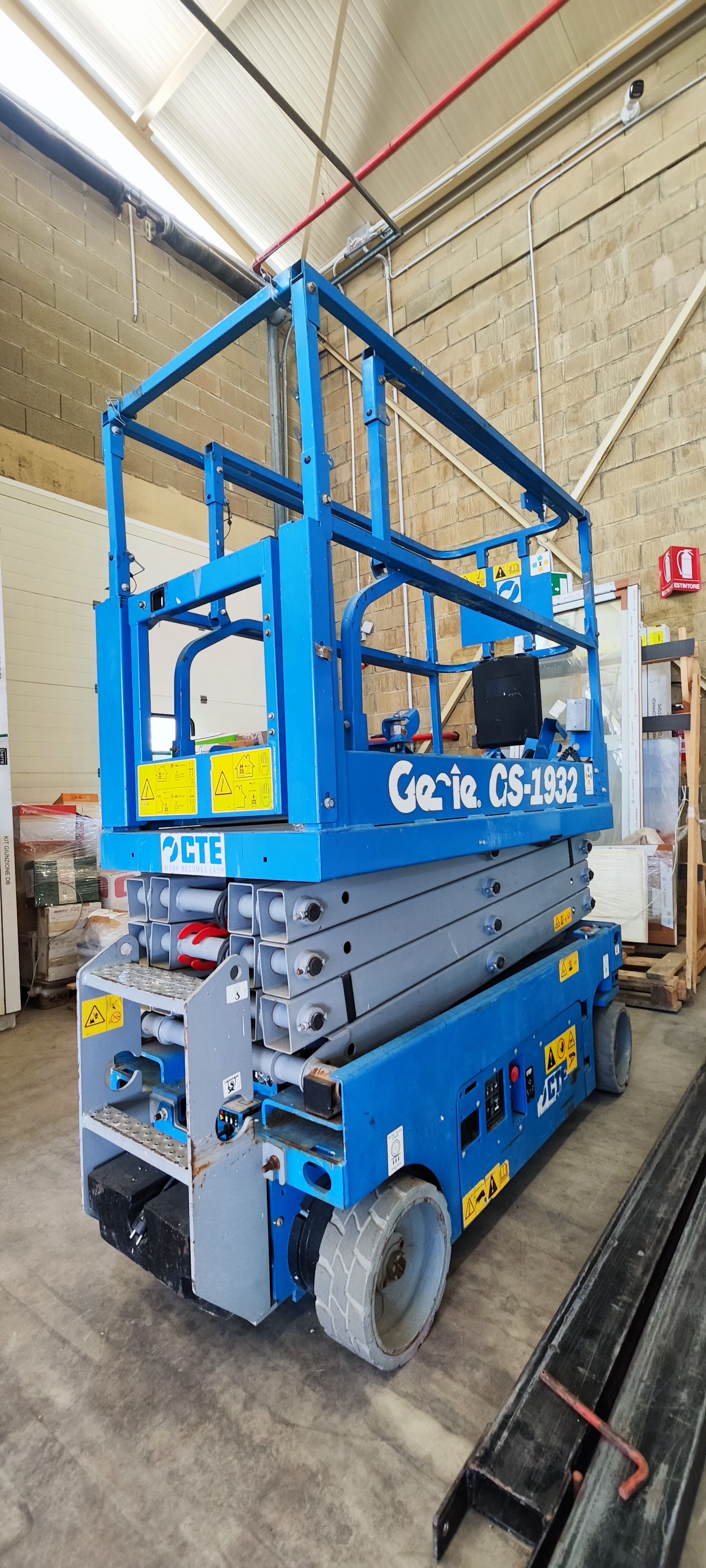 Piattaforma Elettrica a Pantografo Genie GS-1932 – 8Mt