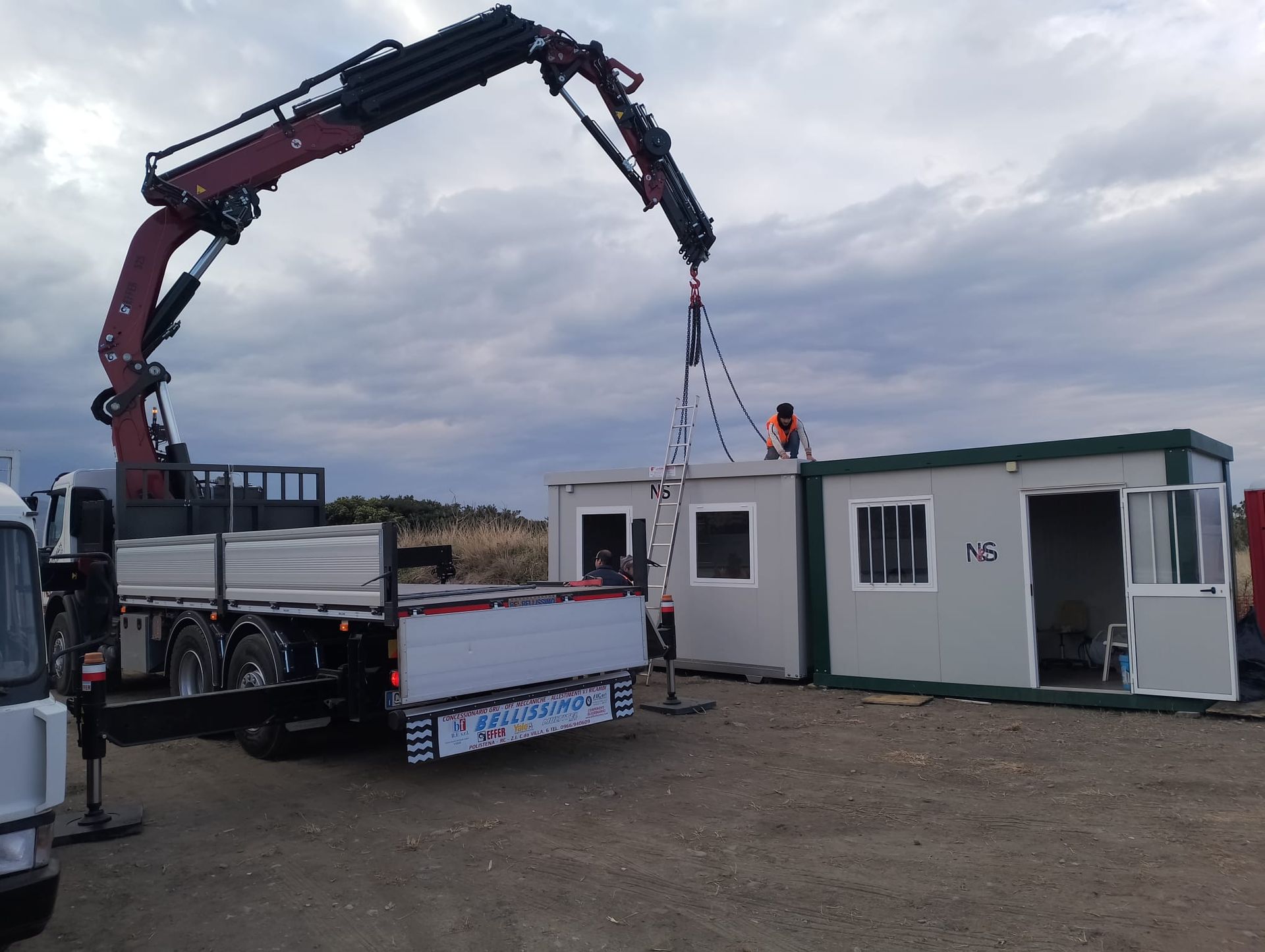 Volvo FE350 Con Gru Effer 525 6S + JIB 6S