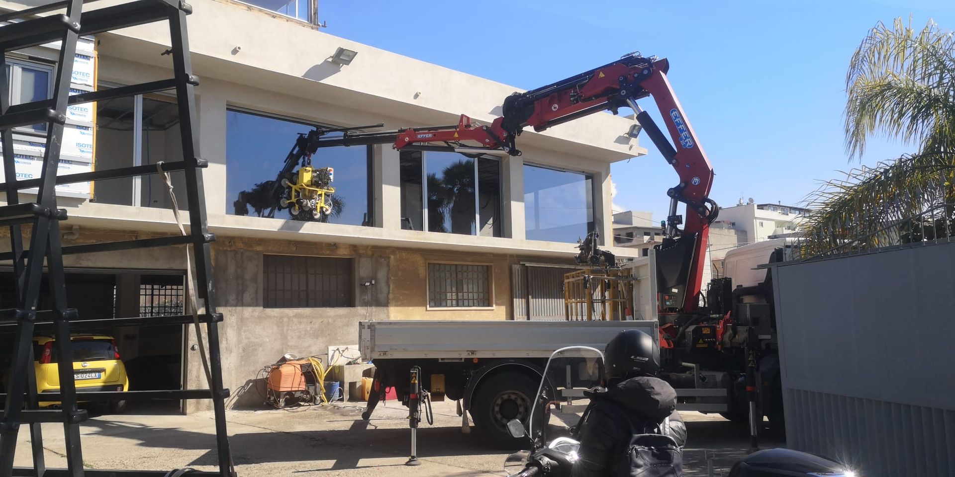 Autocarro Man TGM 18.290 4x2 BB con Gru Effer 255 5S + Jib 3S