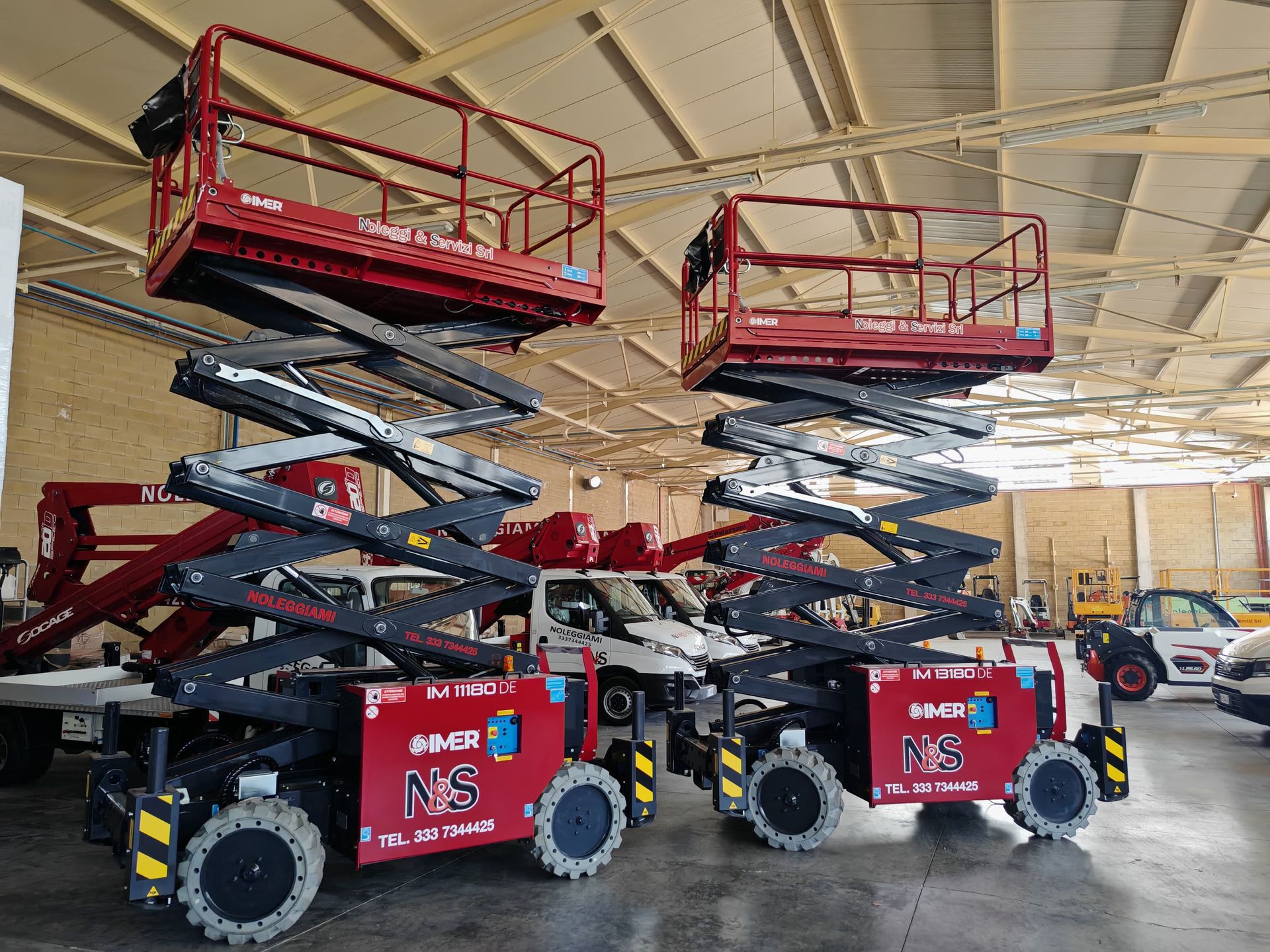 Piattaforma A Pantografo IMER IM11180 DE 4WD con Stabilizzatori