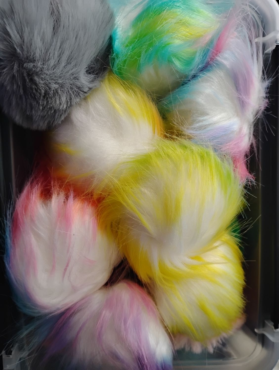Pompoms Large Mixed 1pc