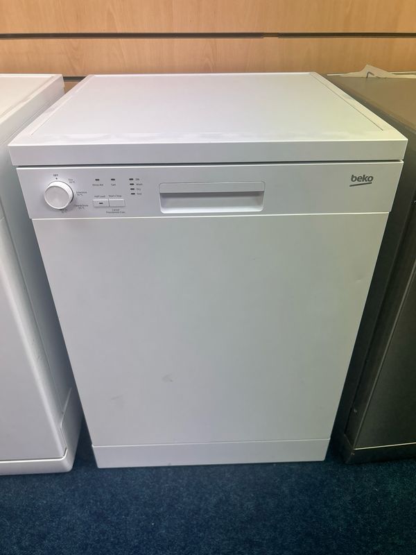 Beko DFN04C10W 60cm Free Standing Dishwasher White