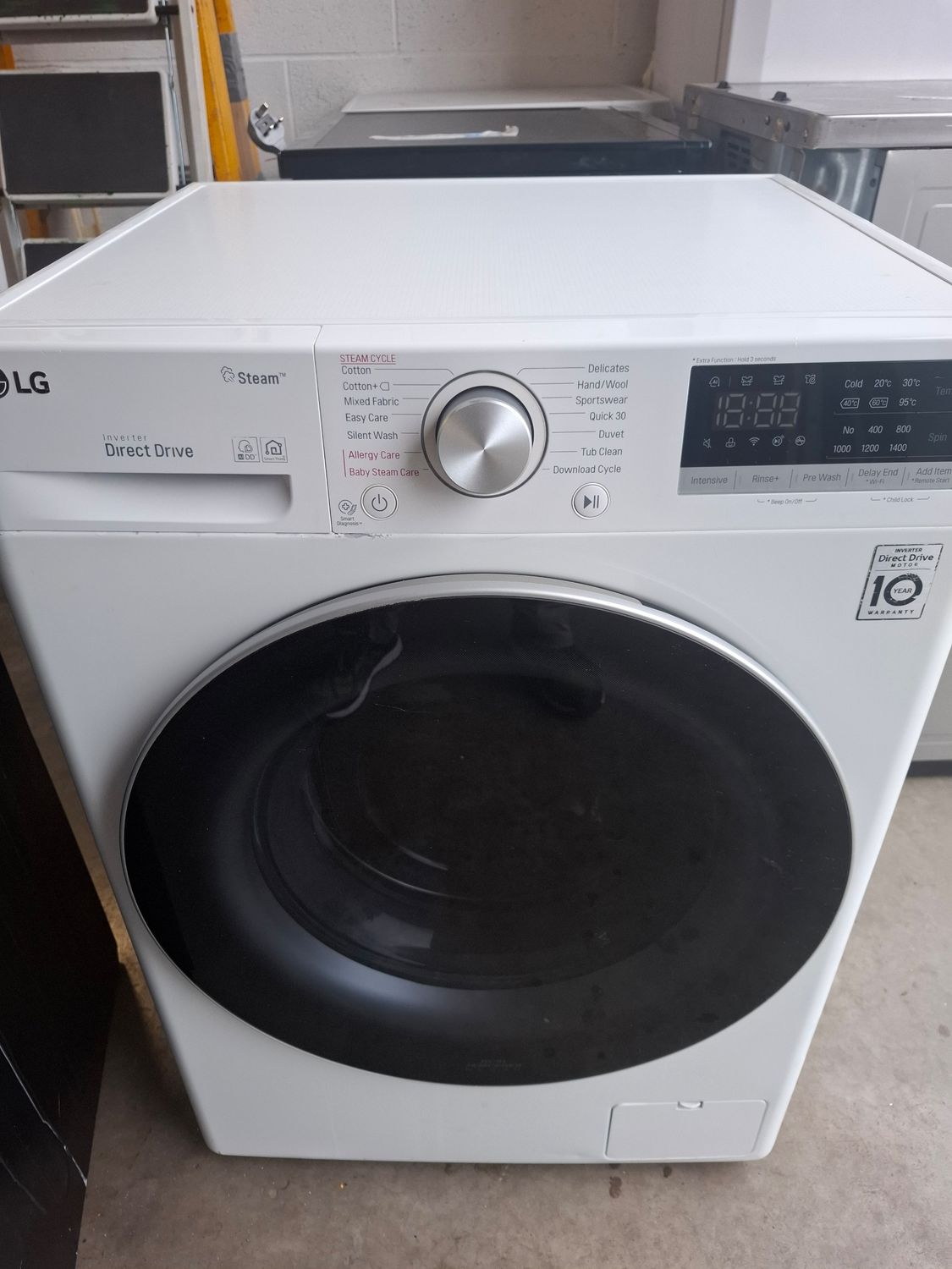 LG Direct Drive Steam 10KG 1400rpm Washing Machine White