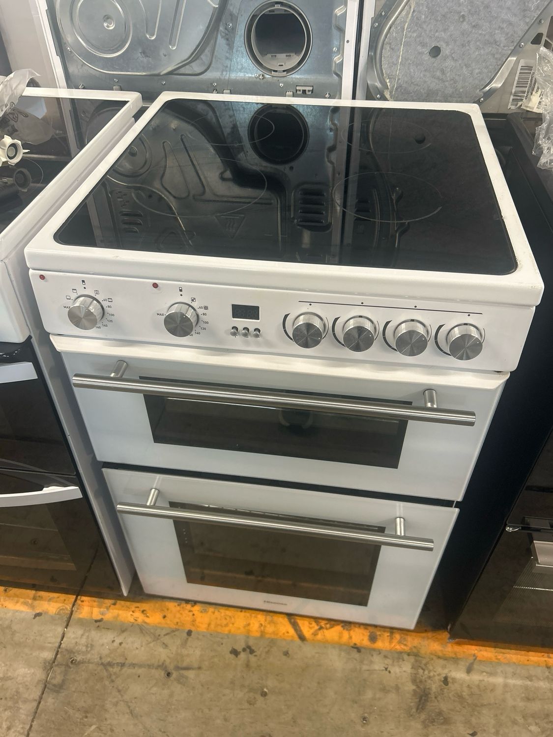 Hisense 60cm Double Oven Electric Cooker White