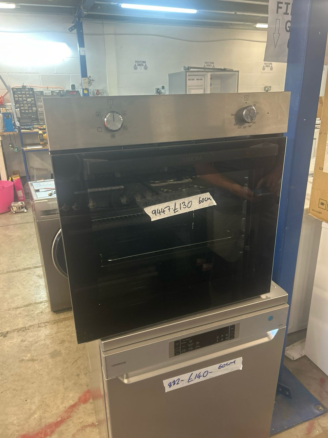 Lamona 60cm Single Built In Oven