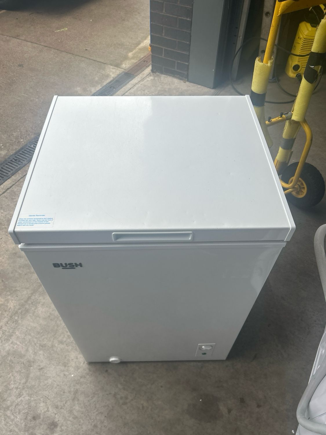 Bush BCF99L Chest Freezer 99L Black W54cm H85cm D52cm