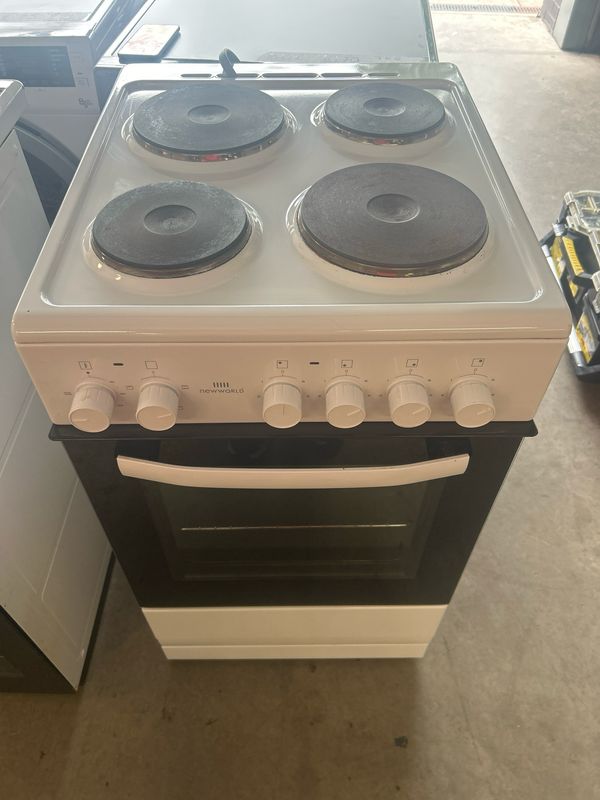 New World 50cm Solid Hobs Electric Cooker White