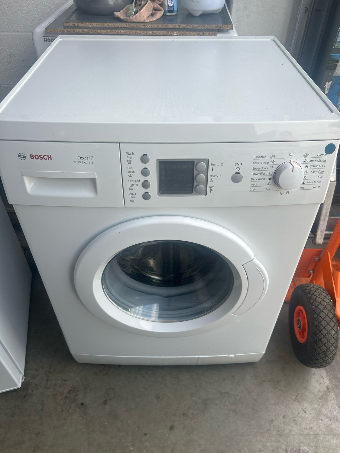 Bosch 8KG 1200rpm Washing Machine White