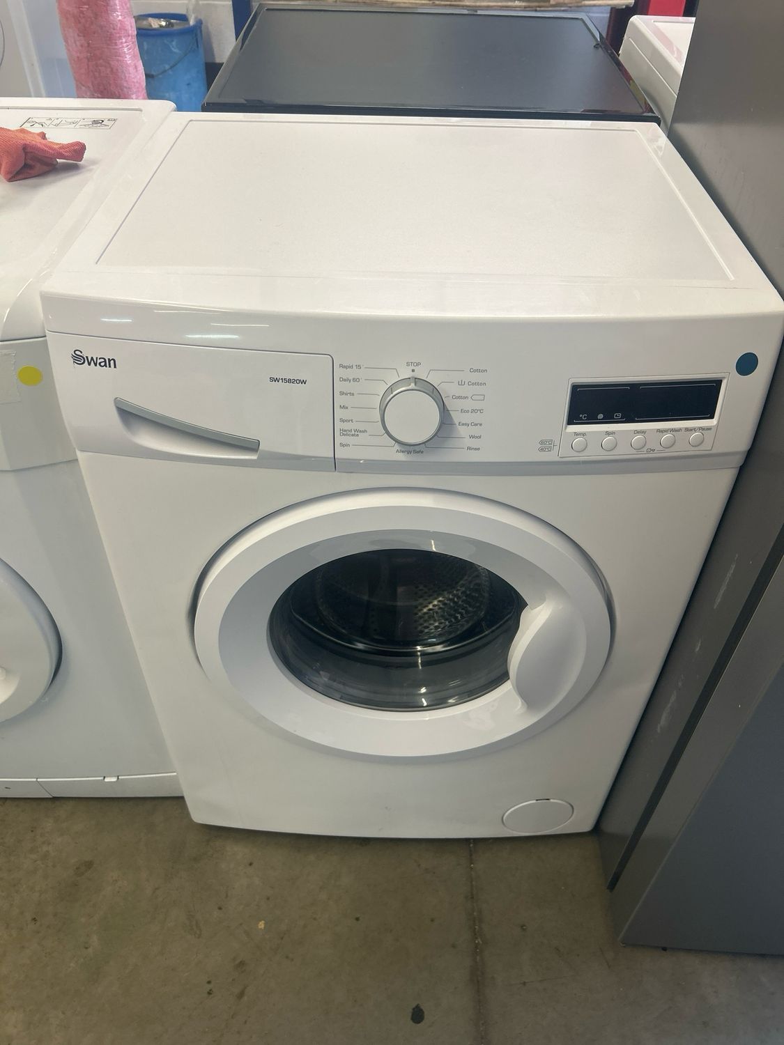 Swan SW15820W 8KG 1400rpm Washing Machine White