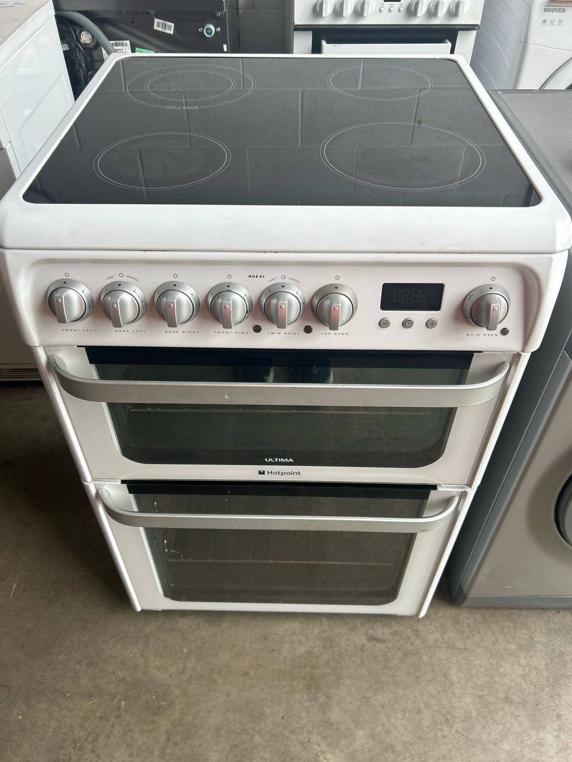 Hotpoint HUE61 60cm Double Oven Electric Cooker White