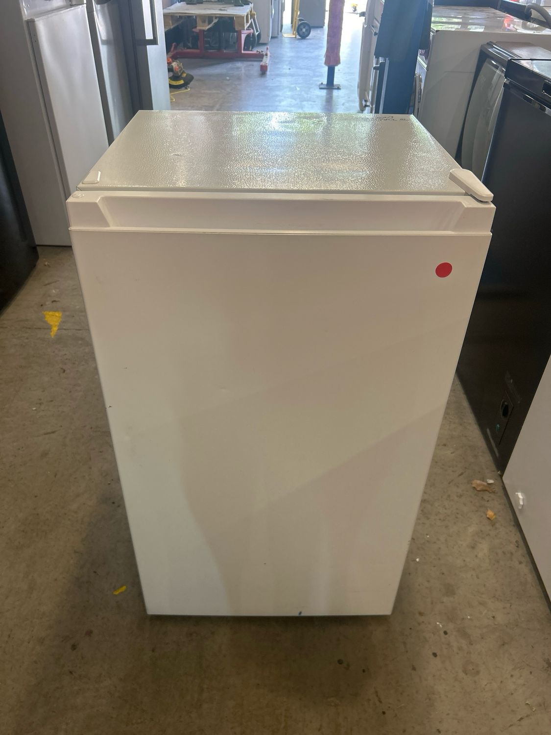 Essentials W47cm Under Counter Freezer