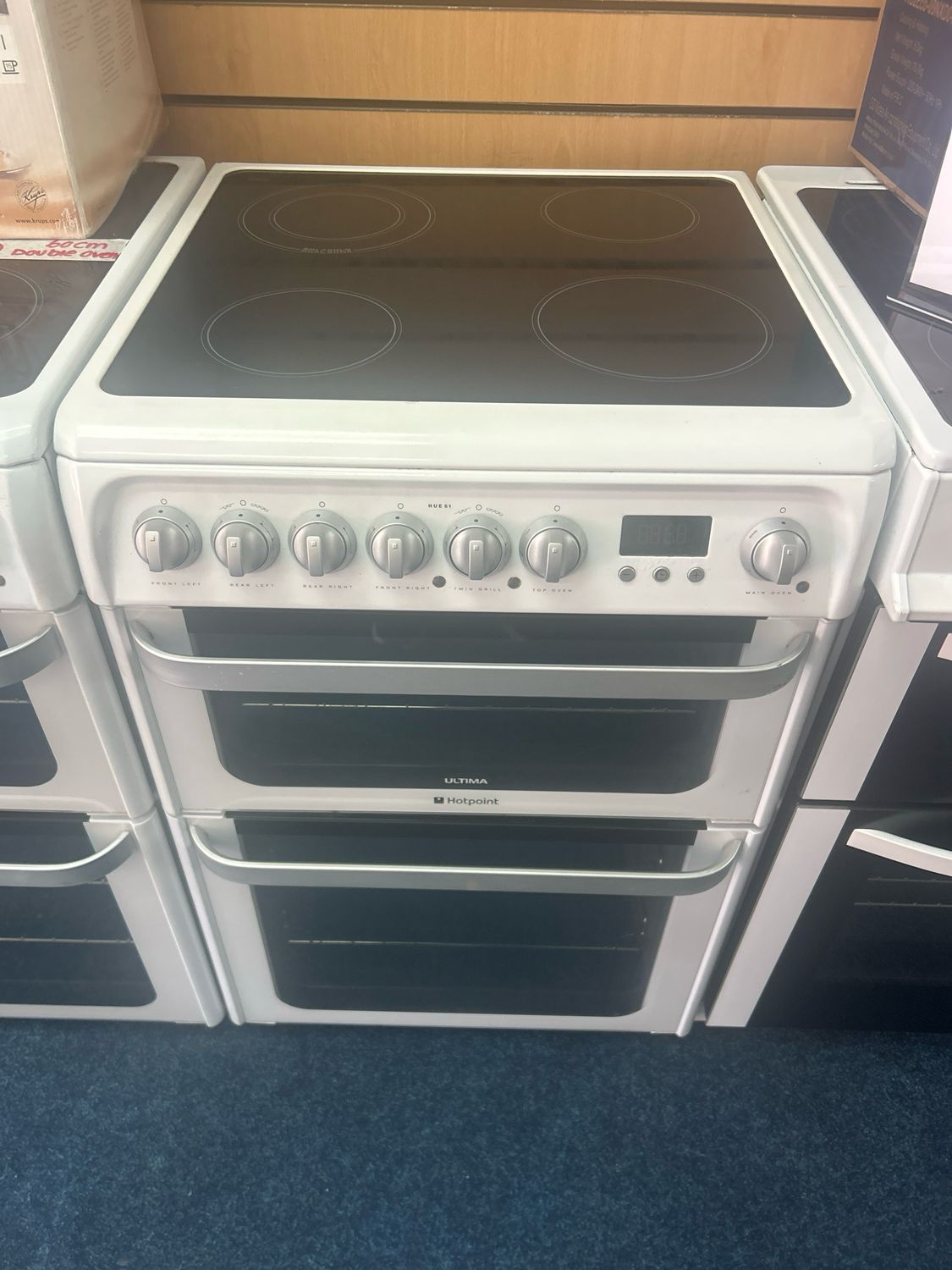 Hotpoint HUE61 60cm Double Oven Electric Cooker White