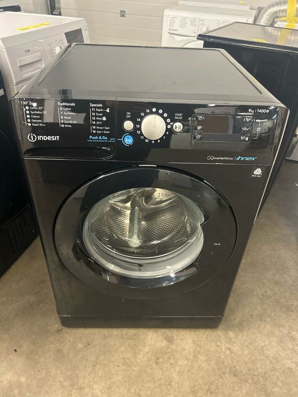 Indesit 9KG 1400RPM Washing Machine Black