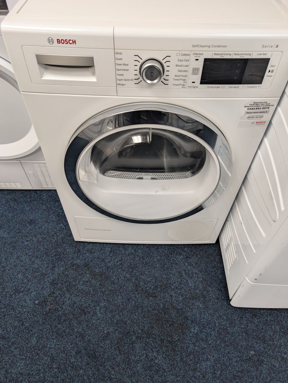 Bosch WTW87560GB series 8 8KG heat pump Condenser Tumble Dryer White