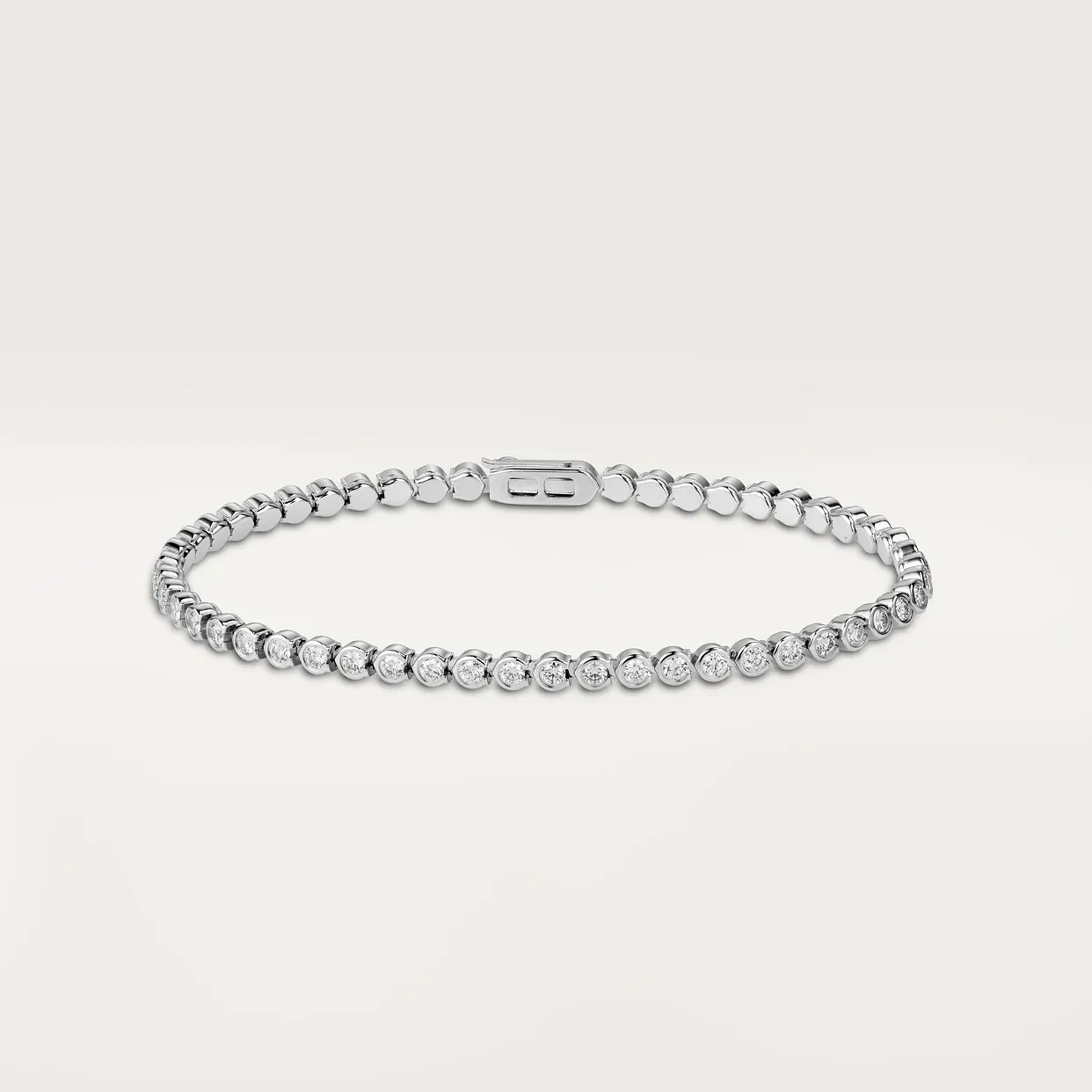 Essential Lines bracelet, brilliant-cut diamonds