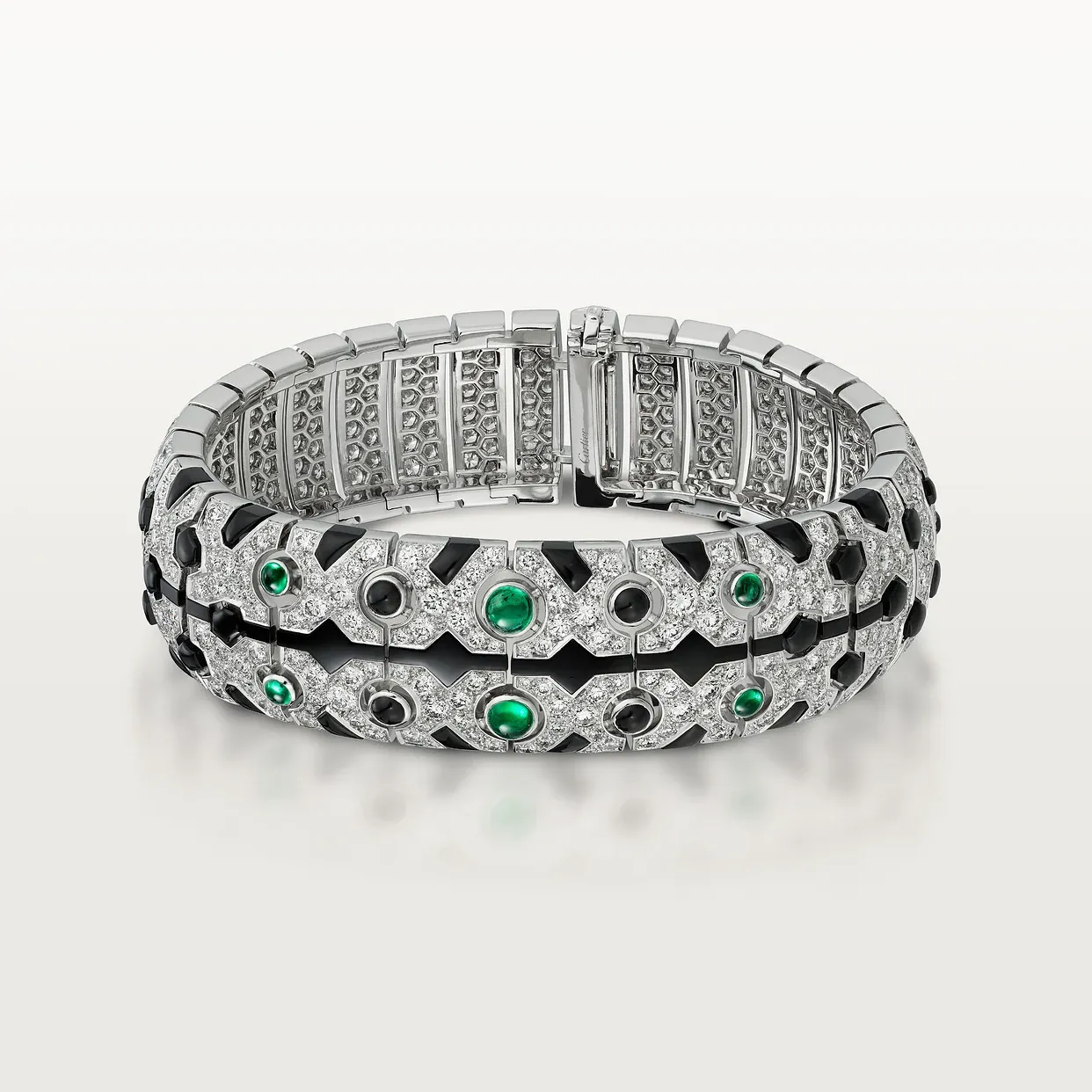 Panthère de Cartier cuff, emerald, paved