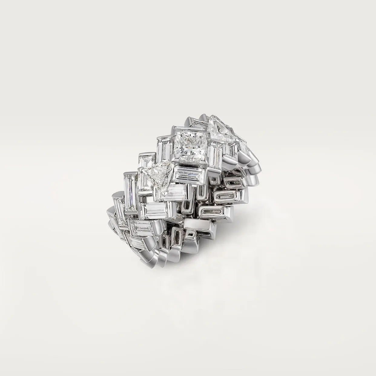 Reflection de Cartier ring, diamonds