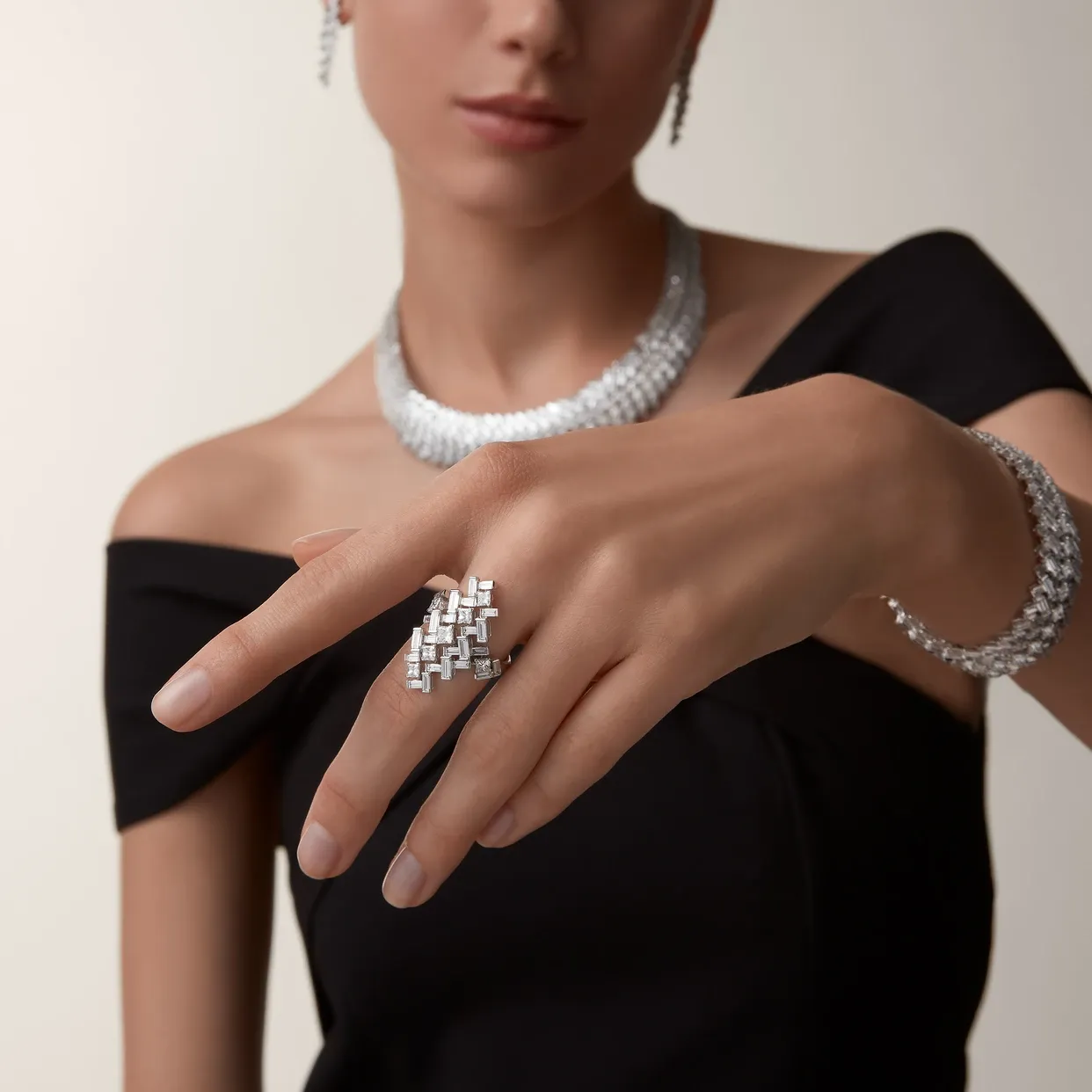 Reflection de Cartier ring, diamonds