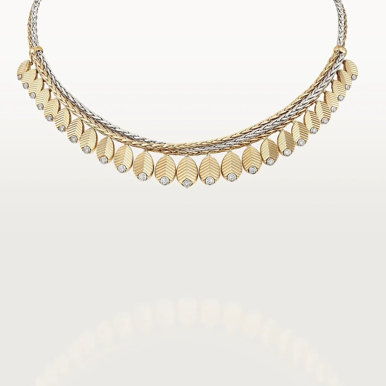 Grain de Café necklace, diamonds