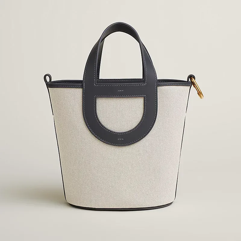 Hermès In-the-Loop 18 bag