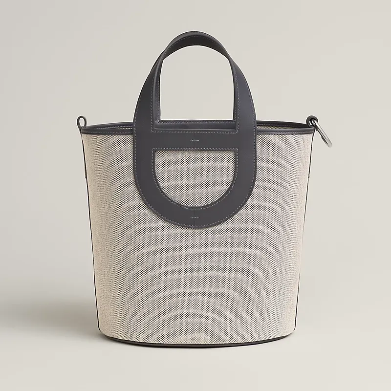 Hermès In-the-Loop 23 bag
